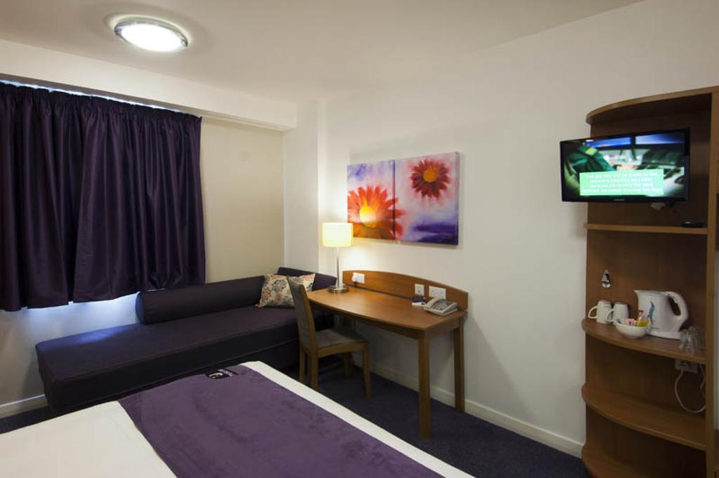 Premier Inn Derry / Londonderry Eksteriør billede