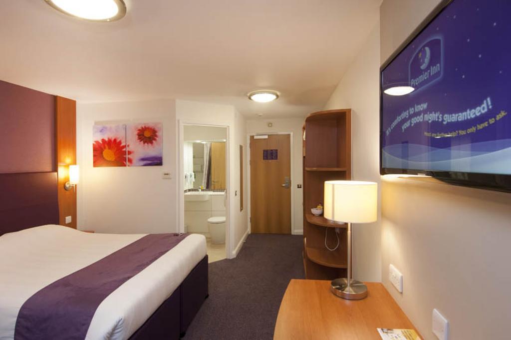 Premier Inn Derry / Londonderry Eksteriør billede
